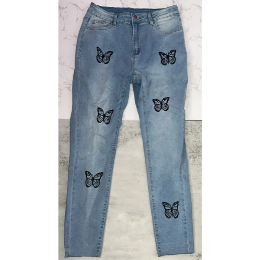 Shein Butterfly Print Casual Skinny Jeans - Picture 3 of 5